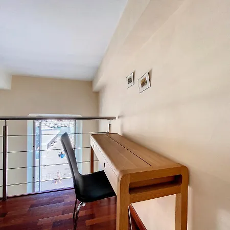 Апартаменты Loft Sur Le Port De