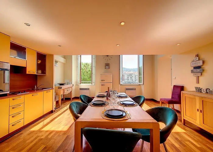 Loft Sur Le Port De شقة نيس