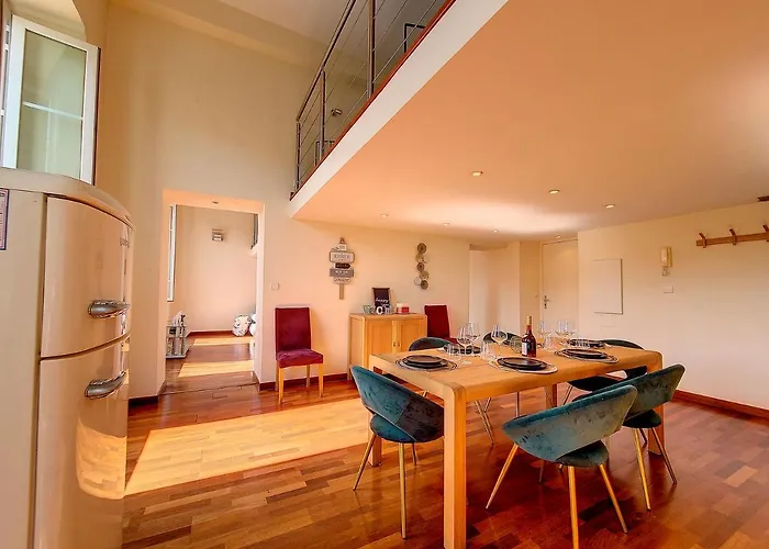 Loft Sur Le Port De شقة نيس