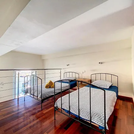 Apartamento Loft Sur Le Port De Niza